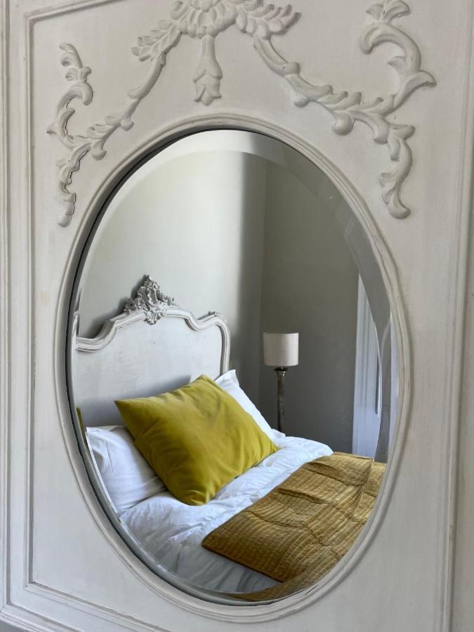 Beautiful London Victorian House, Sleeps 12 Villa ภายนอก รูปภาพ